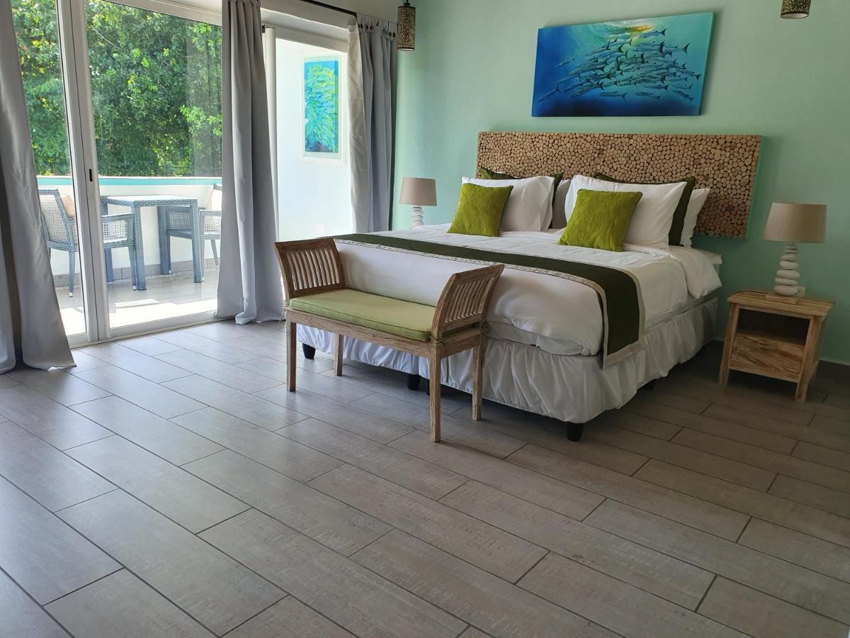 Bord Mer City Apartments La Digue Bagian luar foto