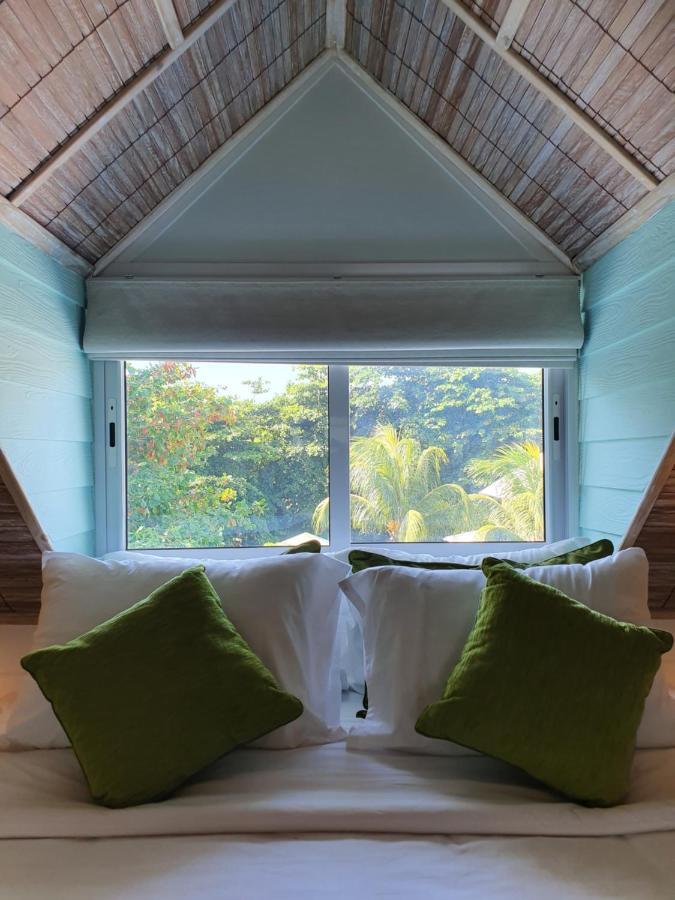 Bord Mer City Apartments La Digue Bagian luar foto