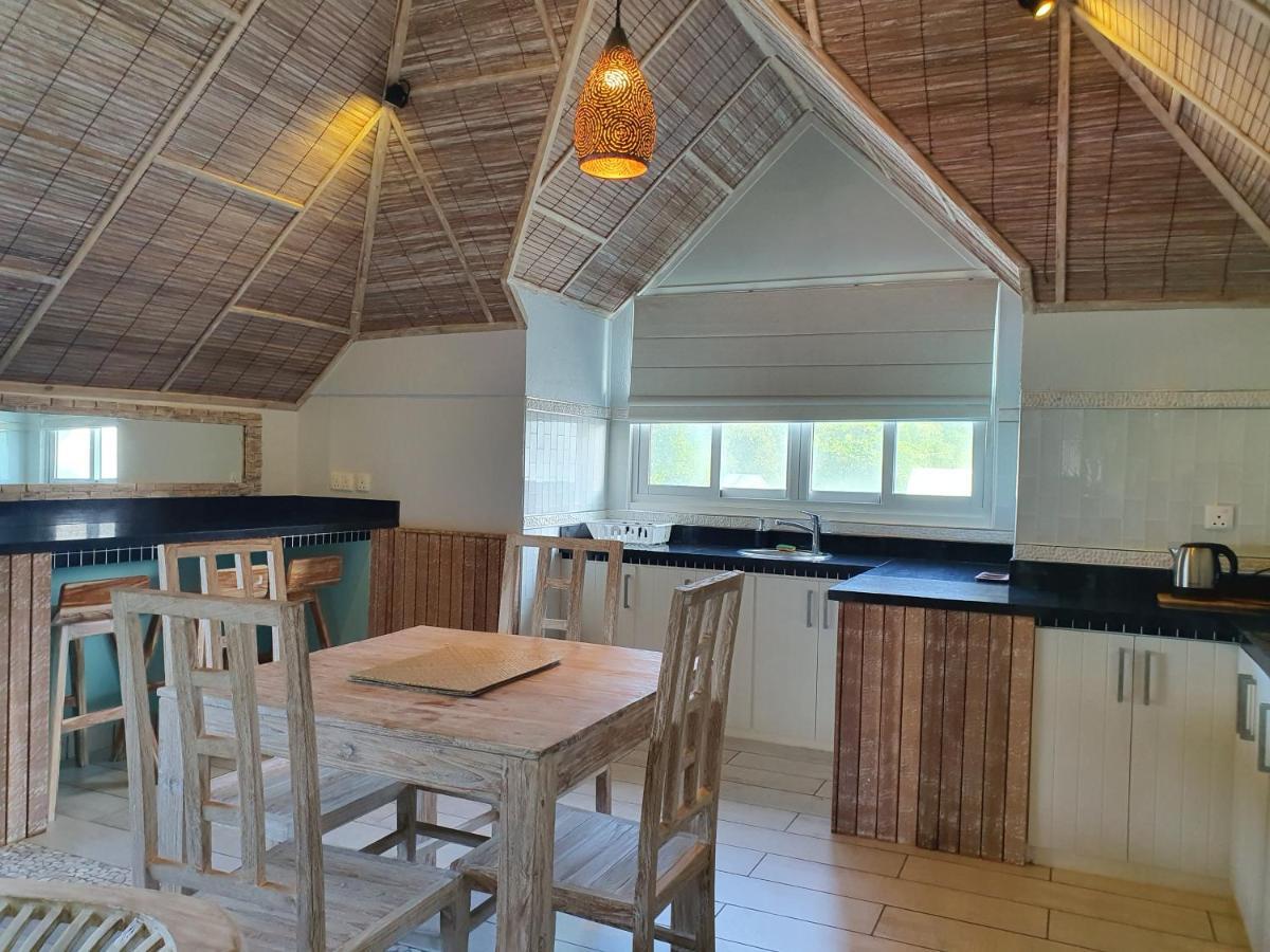Bord Mer City Apartments La Digue Bagian luar foto
