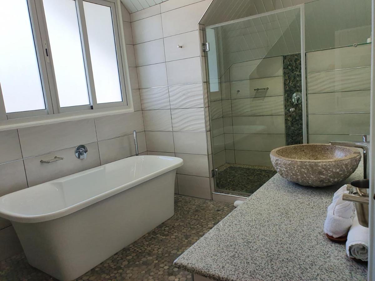 Bord Mer City Apartments La Digue Bagian luar foto