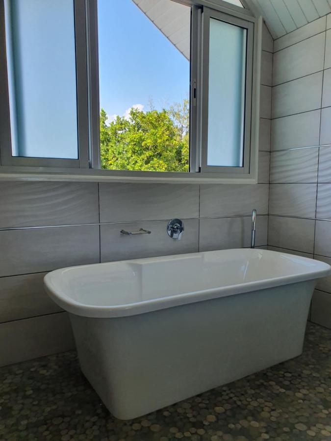 Bord Mer City Apartments La Digue Bagian luar foto